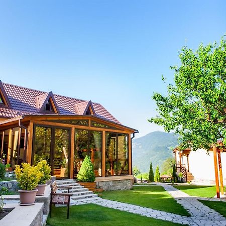 Dilivita Rest House ดีลีจาน ภายนอก รูปภาพ