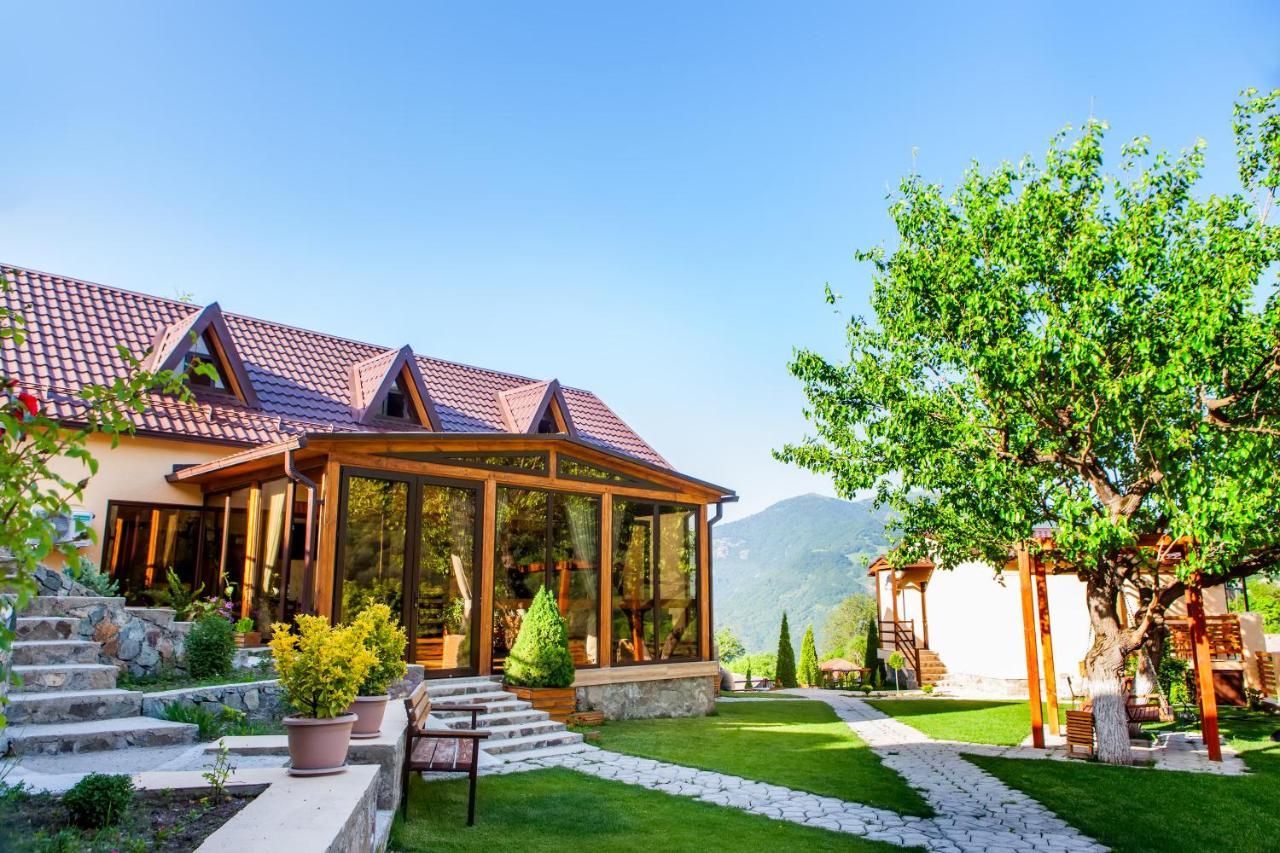 Dilivita Rest House ดีลีจาน ภายนอก รูปภาพ