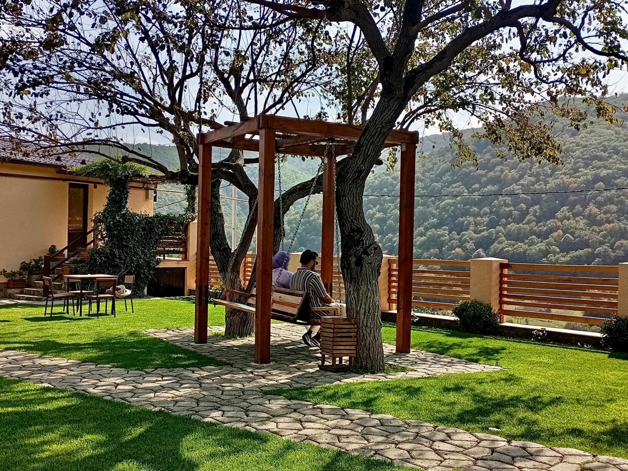 Dilivita Rest House ดีลีจาน ภายนอก รูปภาพ